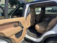 路虎揽胜行政3.0汽油