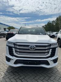 2024款 丰田酷路泽3500 3.5T VX-R 单差 抬显 后娱 雷测