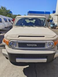 2022款 丰田FJ酷路泽 4.0L GX-R 两气 蠕行 大屏 气泵