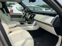 路虎揽胜行政3.0汽油