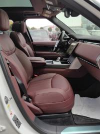 路虎揽胜行政3.0汽油