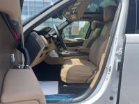 路虎揽胜行政3.0汽油