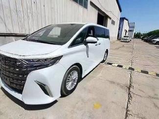 2024款 丰田埃尔法 2.5L 油电混动 四驱 韩版 现车秒提 定金发车 全国分期 首付两成 无手续费 贵宾热线：18526401193 任经理