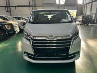 2023款 丰田格兰维亚 2.8T 柴油 Premium高级版