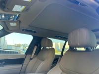 2024款 路虎揽胜行政4.4汽油 4.4T P530 汽油 SE 长轴 7座