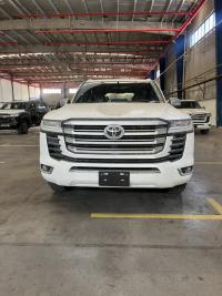 2024款 丰田酷路泽3500 3.5T VX-R 单差 抬显 后娱 无雷测