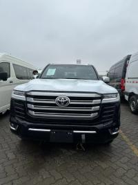 2024款 丰田酷路泽3500 3.5T VX 三差 前加热通风 后通风 无雷测