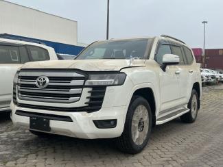 2024款 丰田酷路泽3500 3.5T GX-R 20轮 真皮 蠕行	 15620935686（同微信）可视频验车 大商无欺 无隐藏消费 国六排放 全国上牌 支持全国分期购车