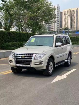 2022款 三菱帕杰罗V93 3.0L GLS 织物 张浩13552975379（微信同号)可视频验车 接受全国分期 欢迎电话咨询