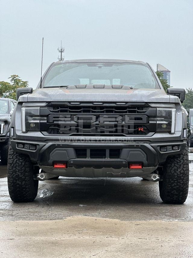 美规2024款 福特F150 5.2T 四门 Raptor猛禽 猛禽R包