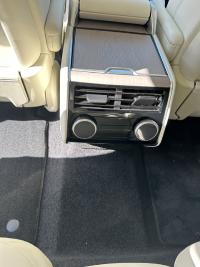 路虎揽胜行政3.0柴油