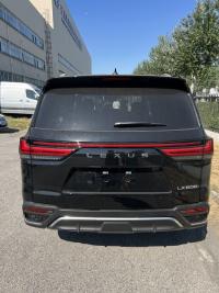 24款 LX600 7座 F-Sport运动