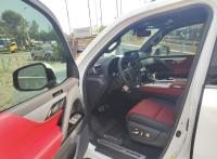 24款 LX600 7座 F-Sport运动