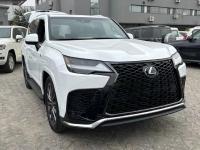 2024款 雷克萨斯LX600 LX600 7座 F-Sport运动