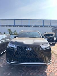 2024款 雷克萨斯LX600 LX600 7座 F-Sport运动