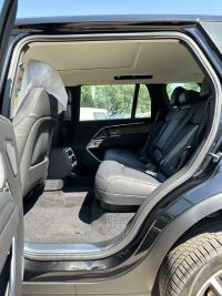 路虎揽胜行政3.0汽油