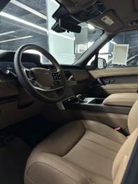 路虎揽胜行政3.0汽油