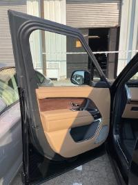 路虎揽胜行政3.0汽油