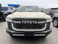 2024款 丰田酷路泽3500 3.5T GR-Sport 天窗 抬显 后娱 无雷测