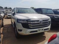 2024款 丰田酷路泽3500 3.5T GX-R 18轮 8气 天窗 无蠕行 无大灯清洗