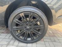 路虎揽胜行政3.0汽油