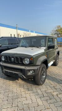 2025款铃木吉姆尼 1.5L 三门 自动 顶配GLX