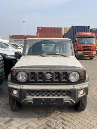 2025款铃木吉姆尼 1.5L 三门 自动 顶配GLX