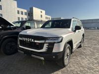 2024款 丰田酷路泽3500 3.5T GR-Sport 天窗 抬显 后娱 雷测