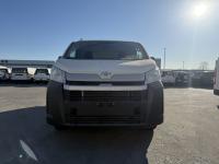 2025款 丰田海狮3.5L 自动 平顶短轴 双侧门