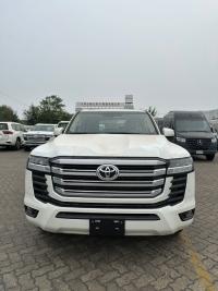 2024款 丰田酷路泽3500 3.5T GX-R 20轮 JBL 前通风 MTS 蠕行