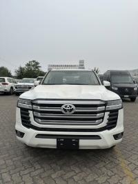 2024款 丰田酷路泽3500 3.5T GX-R 20轮 JBL 前通风 MTS 蠕行