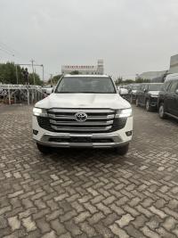 2024款 丰田酷路泽3500 3.5T GX-R 18轮 丝绒 4气 天窗 蠕行