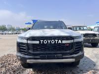 2024款 丰田酷路泽3500 3.5T GR-Sport 天窗 抬显 后娱 雷测