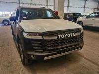 2024款 丰田酷路泽3500 3.5T GR-Sport 天窗 抬显 后娱 雷测