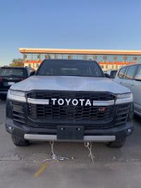 2024款 丰田酷路泽3500 3.5T GR-Sport 天窗 抬显 后娱 无雷测