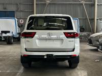 2024款 丰田酷路泽3500 3.5T GX-R 18轮 8气 天窗 无蠕行 无大灯清洗