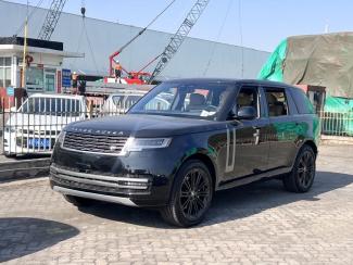 2025款 路虎揽胜3.0T P400 汽油 SE 长轴 7座 海外直采 全国分期 13820818027 定金发车 视频看车