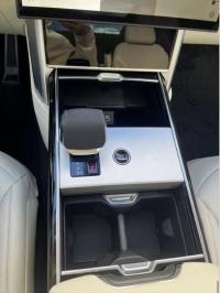 路虎揽胜行政3.0汽油