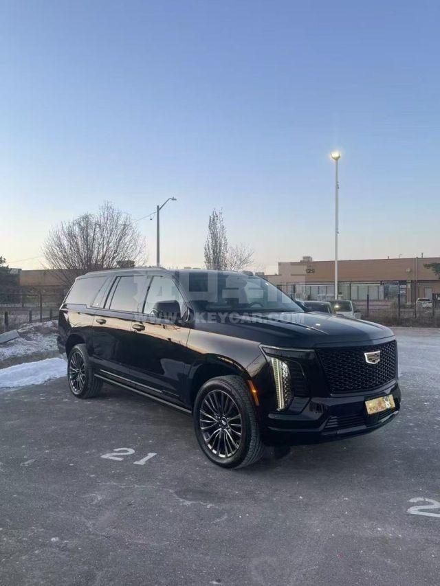 加版2025款 凯迪拉克凯雷德 6.2L ESV加长 四驱 Sport Platinum