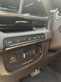 凯迪拉克凯雷德