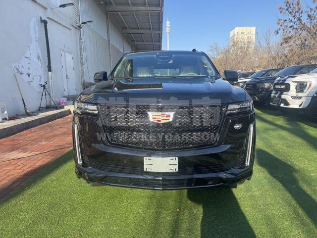 加版2023款 凯迪拉克凯雷德 6.2L 标轴 四驱 Sport Platinum