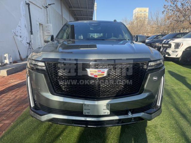 加版2023款 凯迪拉克凯雷德 6.2L 标轴 四驱 Sport Platinum