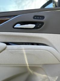 凯迪拉克凯雷德