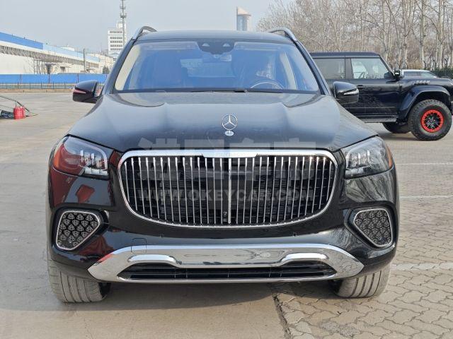 美规2025款 奔驰迈巴赫GLS600