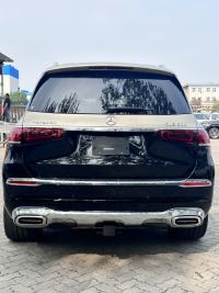 奔驰迈巴赫GLS600
