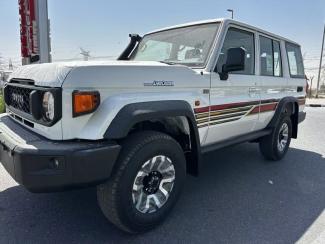 2025款 丰田酷路泽LC76 2.8T LC76 手动 柴油 联系电话：15122349933 敬业 {同微信} 可零首付 定金发车 大商无欺 无隐藏消费