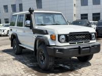 2025款 丰田酷路泽LC76 2.8T LC76 手动 柴油