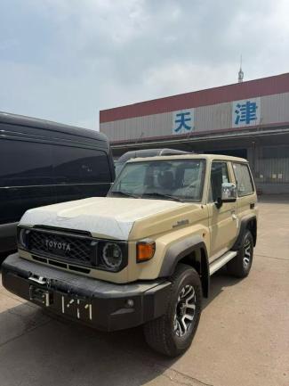 2025款 丰田酷路泽LC71 2.8T 柴油 联系方式：杨经理 13132141235（同微信）可视频验车 价格变动快 欢迎电话咨询现车情况
