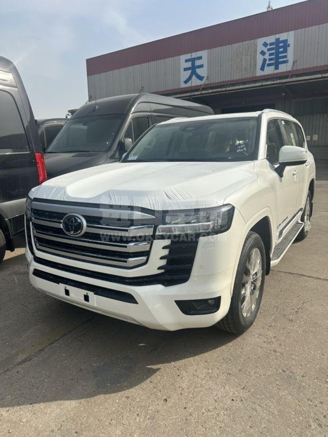 中东版2025款 丰田酷路泽3500 3.5T GX-R 20轮 JBL 前通风 雷测 High科威特