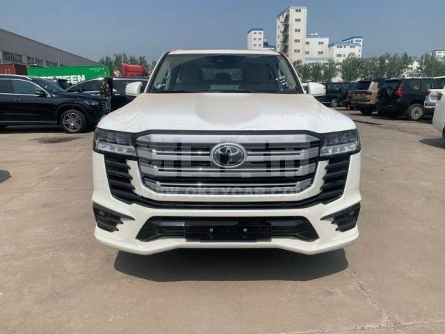 中东版2025款 丰田酷路泽3500 3.5T GX-R 20轮 JBL 前通风 雷测 High科威特